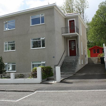 Brekkugata 33 Guesthouse Akureyri Exterior photo
